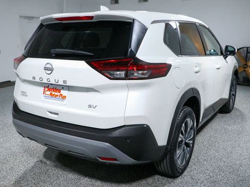 Used 2022 Nissan Rogue SV FWD image 7