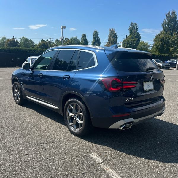 Used 2023 BMW X3 xDrive30i w/ Premium Package AWD/4WD image 2