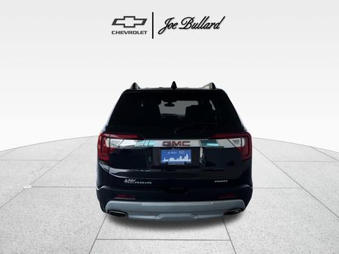 Used 2023 GMC Acadia SLT AWD/4WD image 8