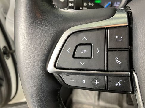 Used 2021 Toyota Highlander Limited image 16