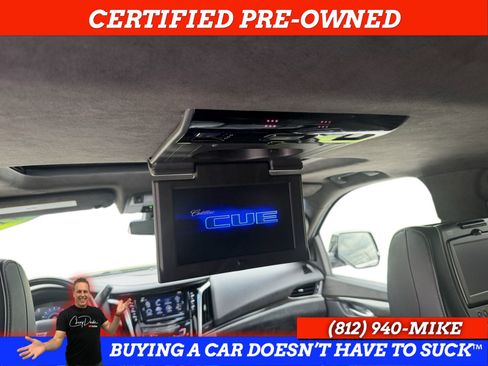 Used 2017 Cadillac Escalade ESV Platinum AWD/4WD image 16