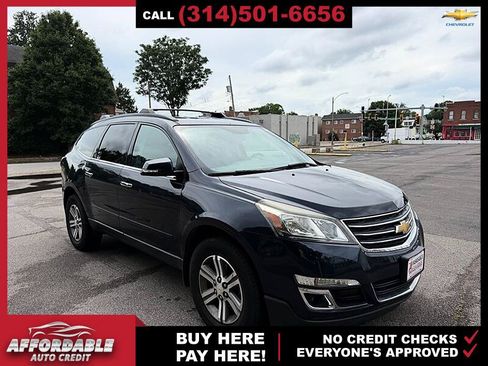 Used 2017 Chevrolet Traverse LT FWD image 7