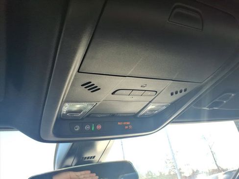 Certified 2024 Cadillac XT5 Luxury image 21