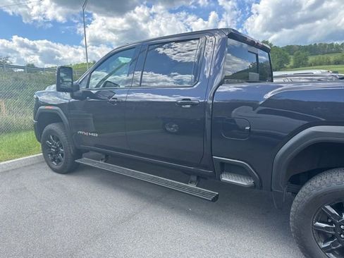 Used 2024 GMC Sierra 2500 AT4 w/ AT4 Preferred Package image 33