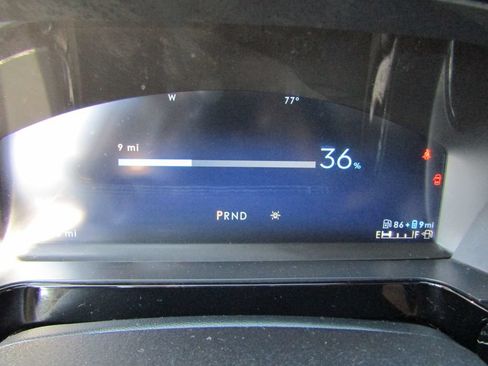 Used 2024 Lincoln Corsair Grand Touring AWD/4WD image 27