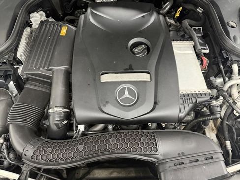 Used 2019 Mercedes-Benz E 300 4MATIC w/ Premium 1 Package image 9