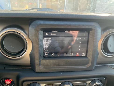 Used 2020 Jeep Wrangler Unlimited Sport S image 24