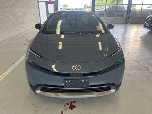 Used 2026 Toyota Prius XLE FWD image 2