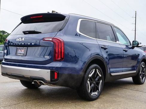 Used 2025 Kia Telluride S AWD/4WD image 4