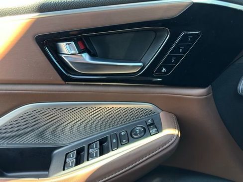 Used 2023 Acura MDX Technology image 13