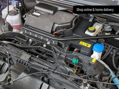 Used 2024 Audi Q4 e-tron Premium Plus image 24