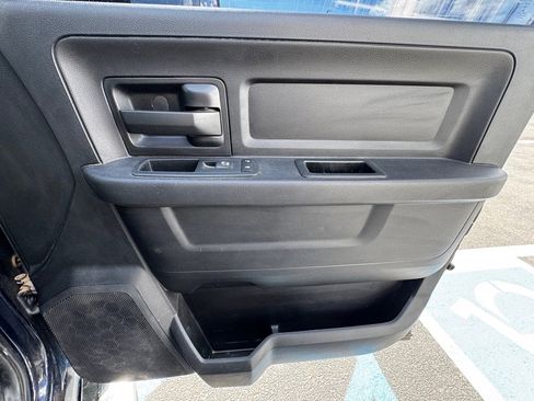 Used 2017 RAM 2500 Tradesman w/ Chrome Appearance Group image 27