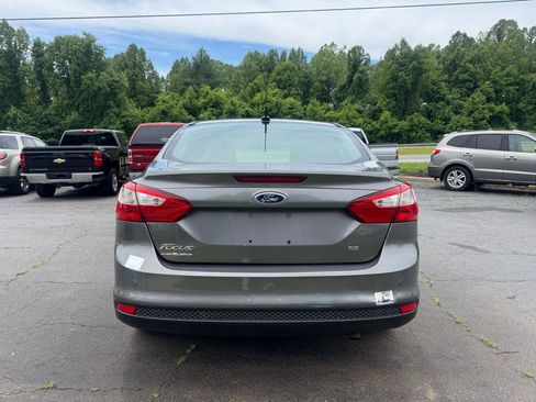 Used 2013 Ford Focus SE w/ Interior Protection Pkg FWD image 6