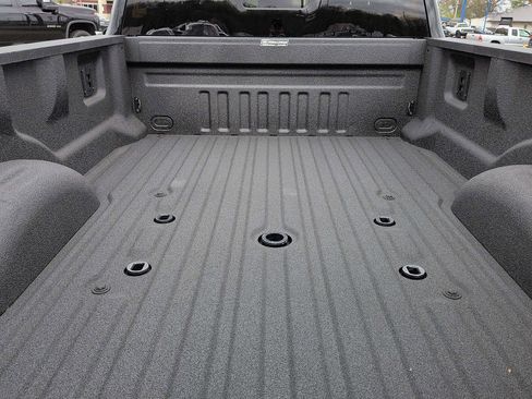 Certified 2025 Ford F450 Platinum w/ FX4 Off-Road Package AWD/4WD image 12