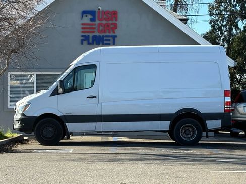 Used 2016 Mercedes-Benz Sprinter 3500 image 9