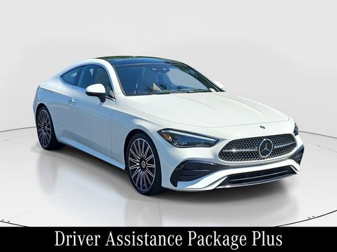 Certified 2025 Mercedes-Benz CLE 300 4MATIC Coupe image 3