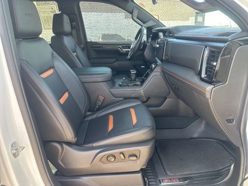 Used 2023 GMC Sierra 1500 AT4 w/ AT4 Premium Package image 13