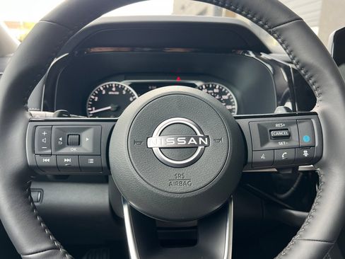 New 2025 Nissan Pathfinder SL w/ Lighting Package (N92) image 28