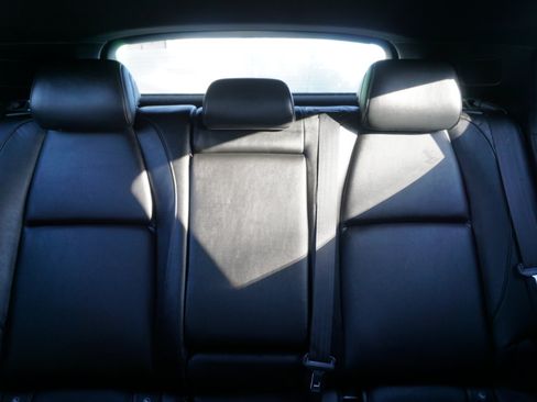 Used 2019 MAZDA MAZDA3 AWD Auto w/Preferred Pkg image 25