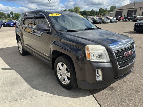 Used 2014 GMC Terrain SLE FWD image 3