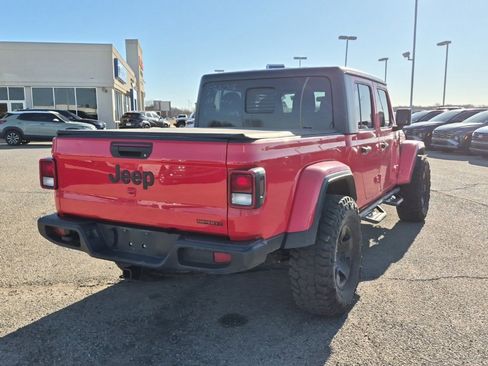 Used 2021 Jeep Gladiator Sport image 3