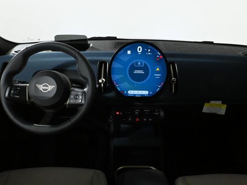 Certified 2025 MINI Cooper Countryman S image 17