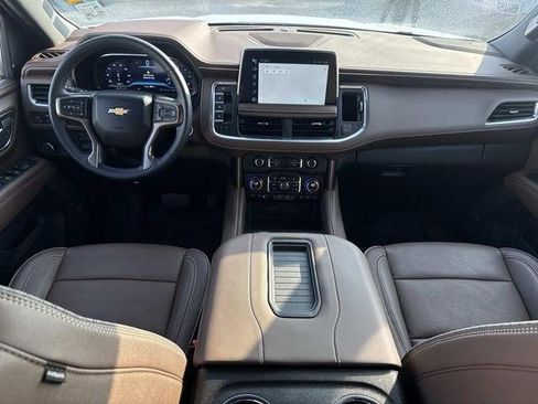 Certified 2024 Chevrolet Suburban High Country image 24