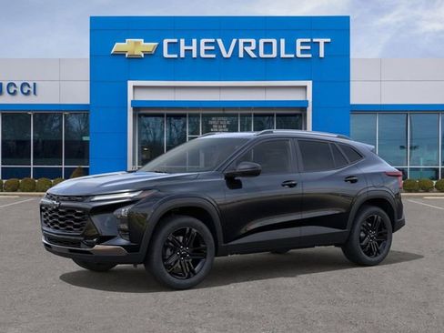 New 2026 Chevrolet Trax ACTIV w/ Sunroof Package image 2