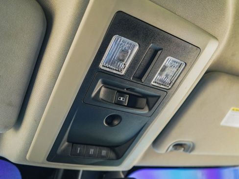 Used 2018 RAM 1500 Laramie image 18