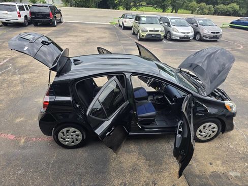 Used 2016 Toyota Prius C Two image 50