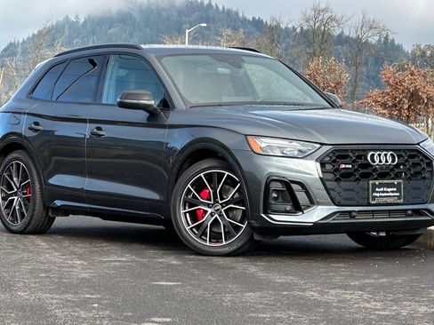Used 2021 Audi SQ5 Premium Plus w/ Premium Plus Package image 1