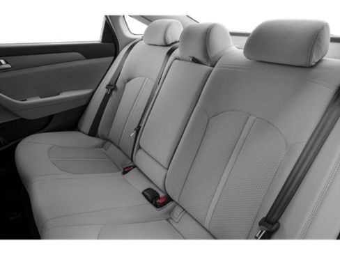 Used 2015 Hyundai Sonata SE FWD image 17