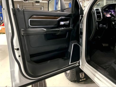 Used 2024 RAM 2500 Laramie w/ Safety Group image 21