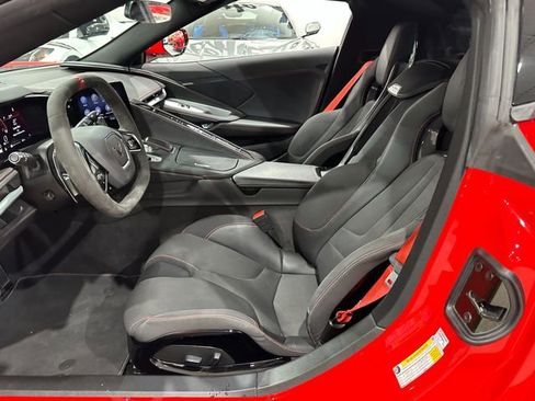 Used 2023 Chevrolet Corvette Stingray Coupe w/ Z51 Performance Package image 17