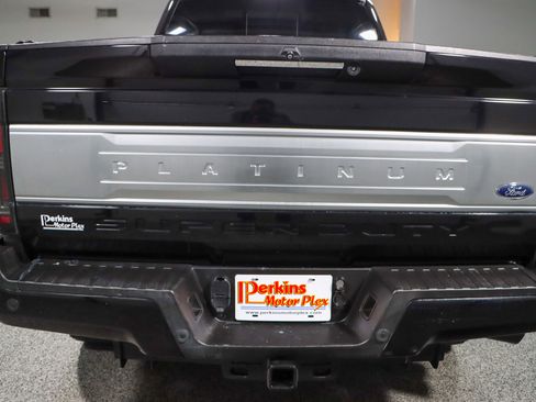 Used 2019 Ford F250 Platinum w/ Platinum Ultimate Package image 8