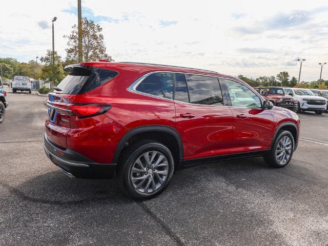 Used 2025 Buick Enclave Preferred AWD/4WD image 10