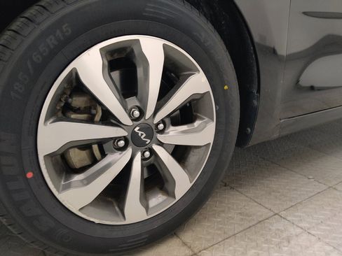 Used 2023 Kia Rio S w/ Technology Package FWD image 31