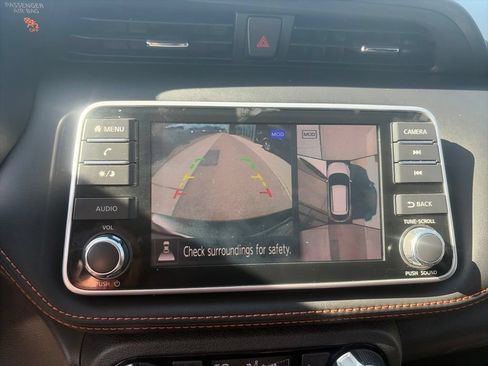 Used 2019 Nissan Kicks SR w/ SR Premium Package FWD image 36