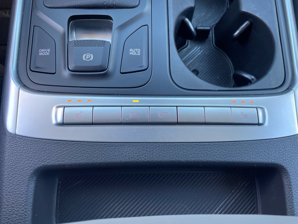 Used 2026 Kia Carnival FWD image 23