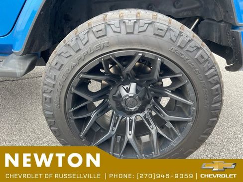 Used 2022 Jeep Wrangler Unlimited Sahara AWD/4WD image 20