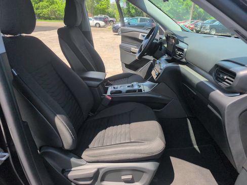 Used 2020 Ford Explorer XLT AWD/4WD image 15