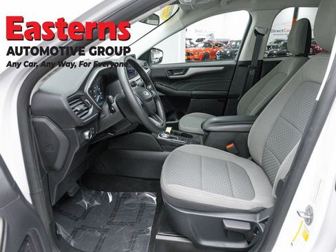 Used 2022 Ford Escape SE FWD image 13