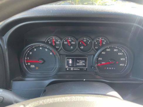 Used 2021 Chevrolet Silverado 1500 Custom AWD/4WD image 19