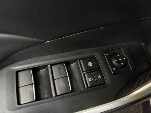 Used 2022 Toyota RAV4 SE w/ Convenience Package AWD/4WD image 21