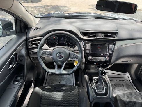 Used 2019 Nissan Rogue Sport S FWD image 45