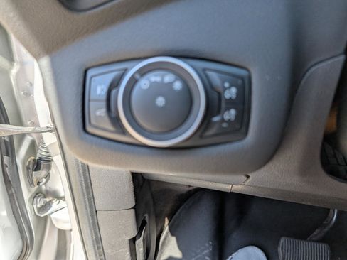 Used 2018 Ford Escape SE AWD/4WD image 18