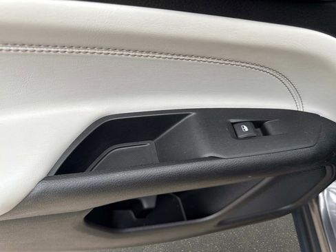 Used 2022 Jeep Compass Limited image 12