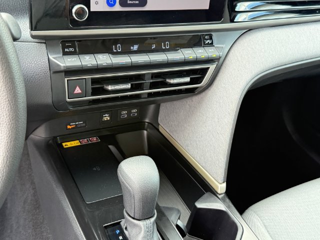 Used 2026 Toyota Camry LE w/ Convenience Package FWD image 18