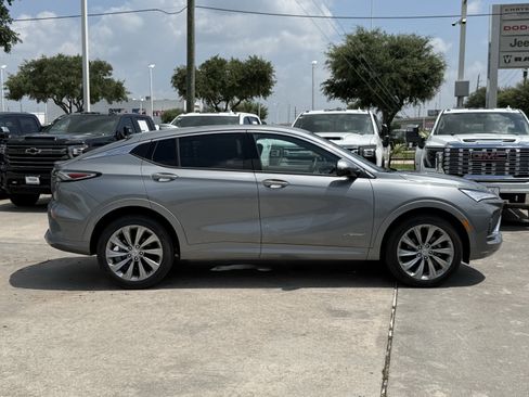 New 2026 Buick Envista Sport Touring FWD image 3