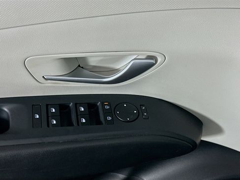 Used 2025 Hyundai Tucson SEL image 15